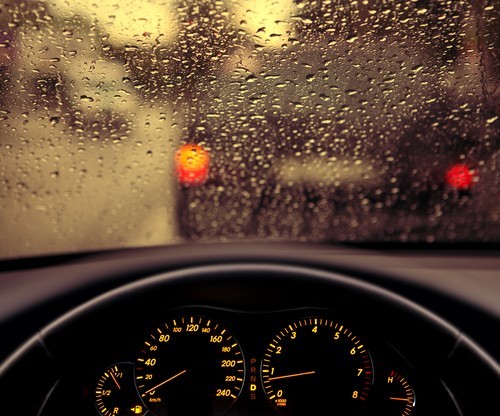 Autobody-Review.com driving in the rain