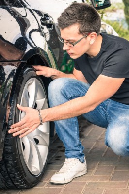 AutoBody-Review.com how long should my tires last?
